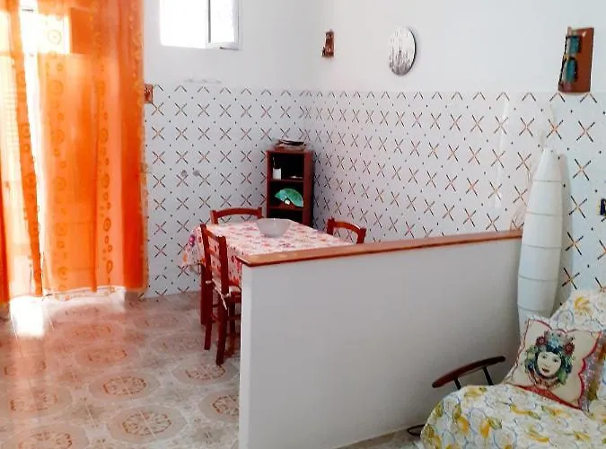 Domus Apollo 利帕里