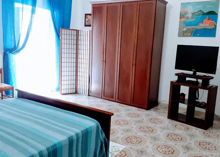 Domus Apollo 公寓 利帕里